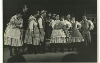 Archivo de Isidora Aguirre se renueva con más de tres mil registros inéditos